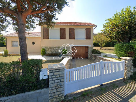   QUEAUX : ensemble immobilier sur un vaste terrain de 2972 m2 Maison - 7 pi�ce(s) - 164 m�