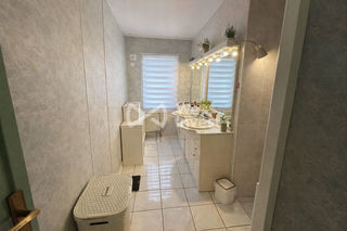  Maison � vendre 7 pi�ces 180 m�