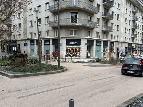 Immobilier Professionnel &agrave; louer Chamb&eacute;ry 8578 73000 Chamb�ry