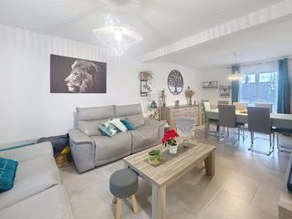  Maison � vendre 7 pi�ces 165 m�