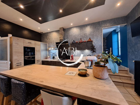   Maison � Vendre, 6 chambres, avec piscine - La Fert� Mac� Maison - 8 pi�ce(s) - 231 m�