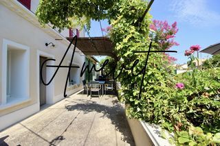  Maison � vendre 9 pi�ces 204 m�