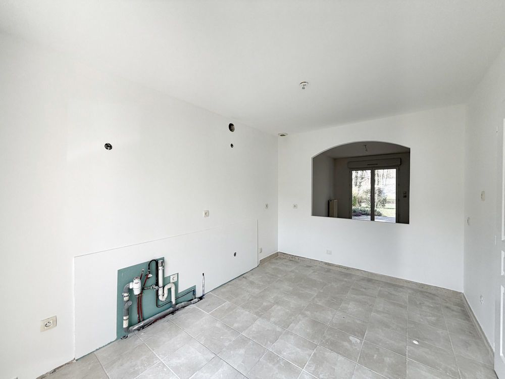 � vendre  Maison Ornex (01210)