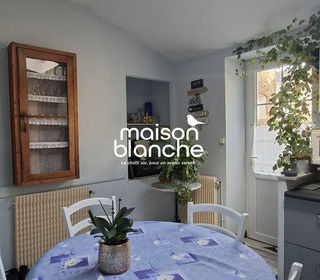  Immeuble � vendre 253 m�