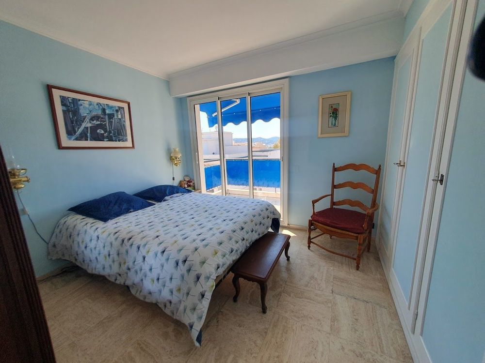 � vendre  Appartement Antibes (06600)