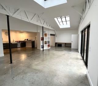  Appartement � louer 7 pi�ces 214 m� Lyon