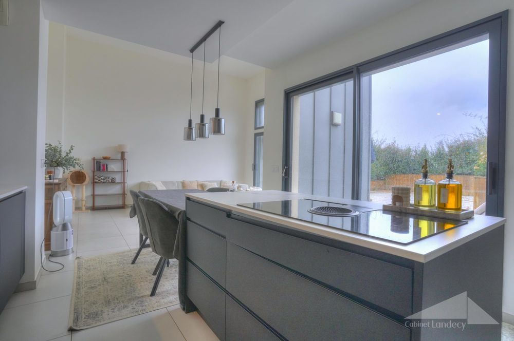 � vendre  Appartement Ferney-Voltaire (01210)