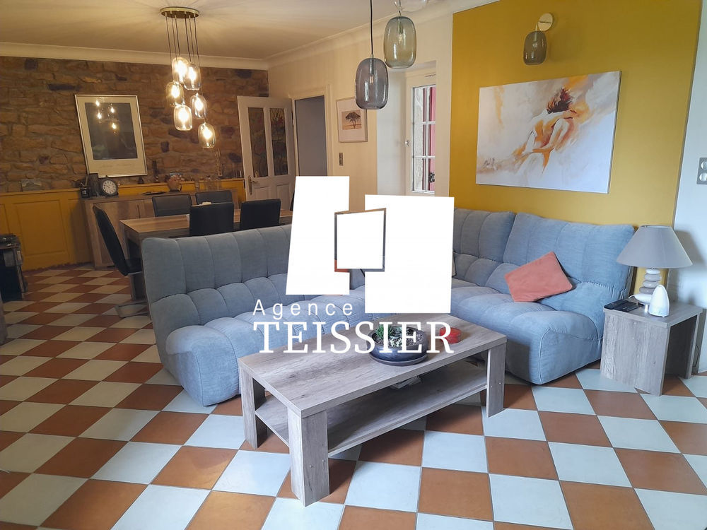 � vendre  Maison Banne (07460)