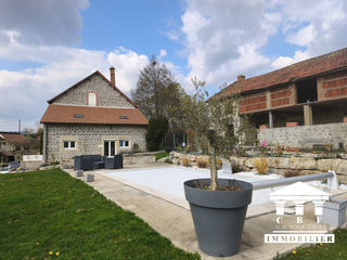  Maison � vendre 8 pi�ces 310 m�