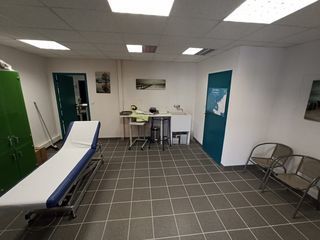  Immeuble � vendre 830 m�