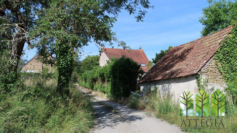   2 BELLES MAISONS DE CAMPAGNE EN PIERRE AVEC JARDINS ET GRANDE G Maison - 8 pi�ce(s) - 130 m�