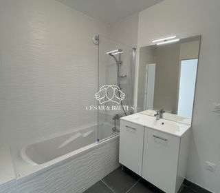  Appartement � vendre 4 pi�ces 1 m�