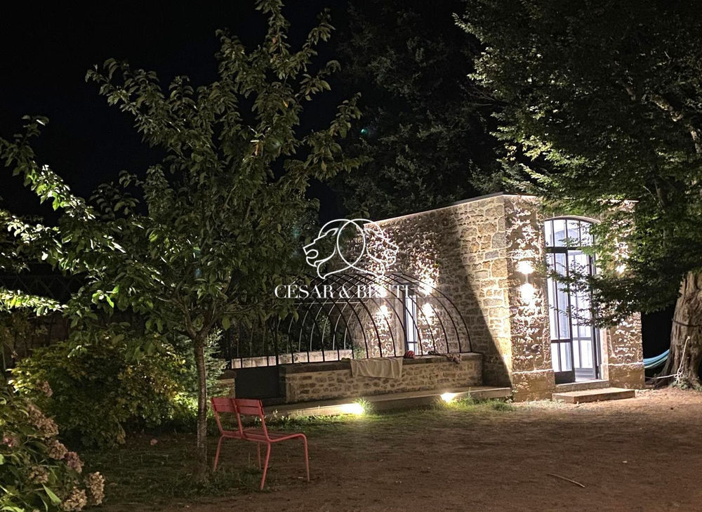 � vendre  Maison Saint-Germain-au-Mont-d'Or (69650)