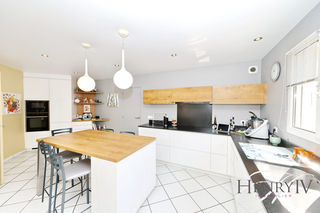  Maison � vendre 7 pi�ces 195 m�