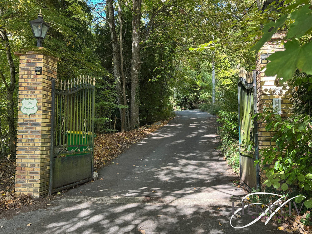 � vendre  Maison Corenc (38700)