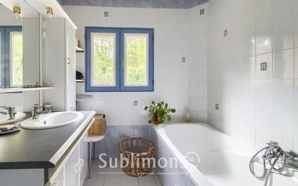 � vendre  Maison Vannes (56000)