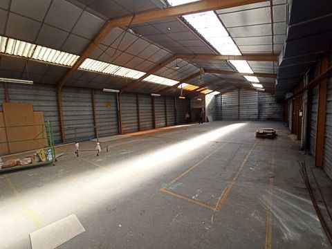 Location LIMOGES CENTRE - 250 m&sup2; D&eacute;p&ocirc;t/Activit&eacute;s - R+1 1500 87000 Limoges
