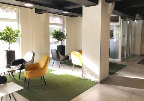 &Agrave; LOUER � Cellule commerciale de 287 m&sup2; dans ensemble r&eacute;cen 2805 56140 Saint-marcel