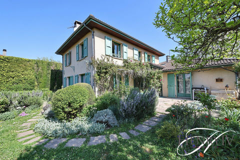   Bel Emplacement Maison - 5 pi�ce(s) - 135 m�