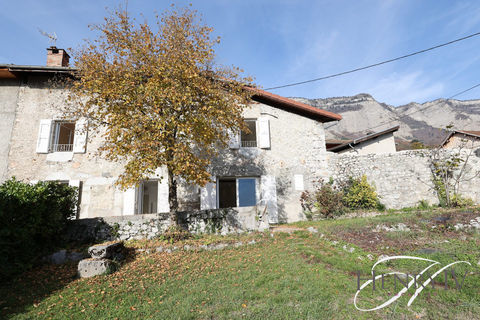   Maison en pierres Maison - 5 pi�ce(s) - 165 m�