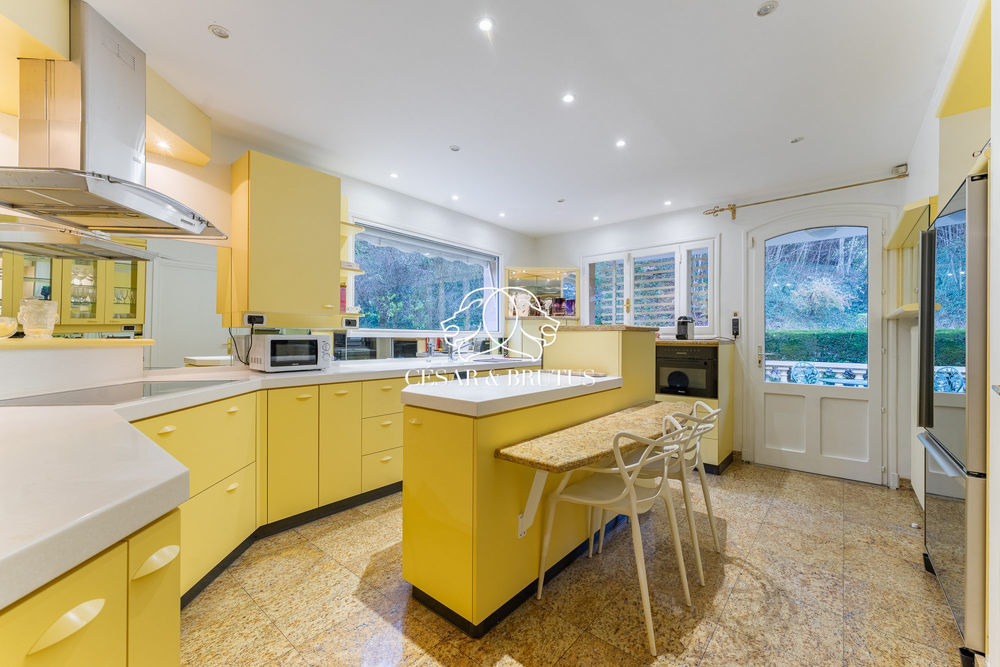 � vendre  Maison Collonges-au-Mont-d'Or (69660)