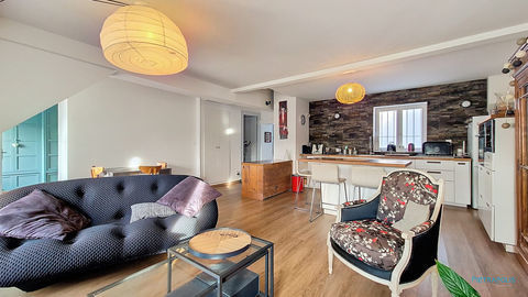   Lot de 2 appartements T3 et T2 bis Appartement - 5 pi�ce(s) - 122 m�