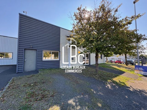 Ancenis - &Agrave; louer 406 m&sup2; locaux mixtes ateliers et bureaux 1120 44150 Ancenis-saint-g�r�on