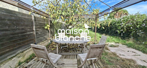   Maison ancienne avec travaux Maison - 7 pi�ce(s) - 255 m�