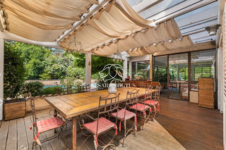  Maison � vendre 8 pi�ces 308 m�