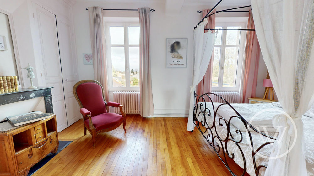 � vendre  Maison Lapalisse (03120)