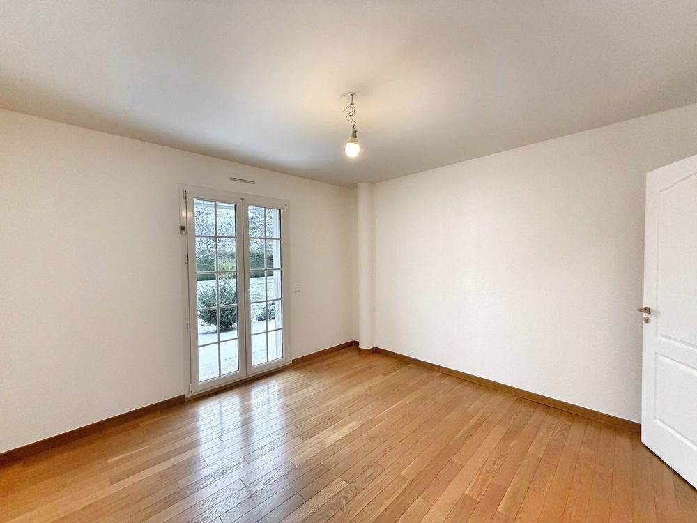 � vendre  Maison Ornex (01210)