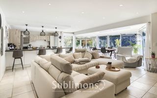  Maison � vendre 10 pi�ces 262 m�