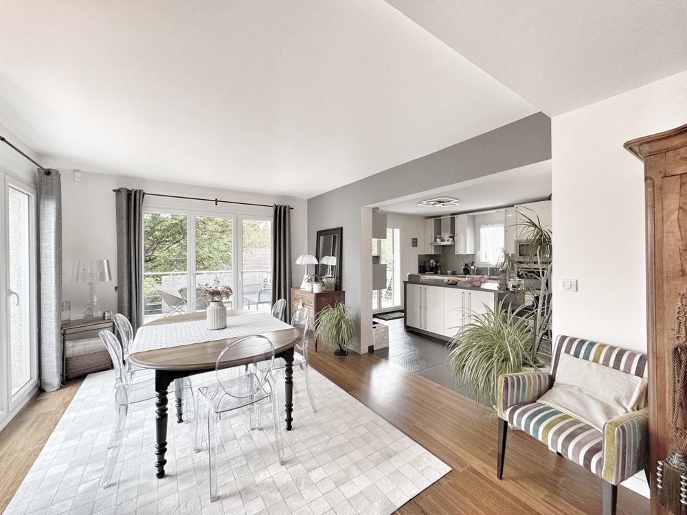 � vendre  Maison Cessy (01170)