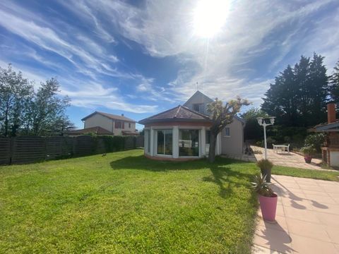   COQUETTE MAISON INDIVIDUELLE AVEC PISCINE Maison - 5 pi�ce(s) - 154 m�