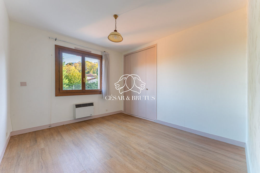 � vendre  Maison Saint-Romain-au-Mont-d'Or (69270)