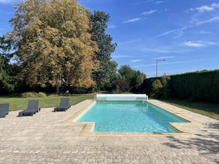  Maison � vendre 9 pi�ces 230 m�