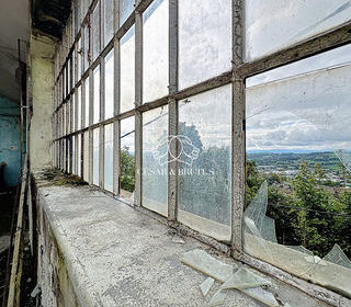  Immeuble � vendre 1200 m�