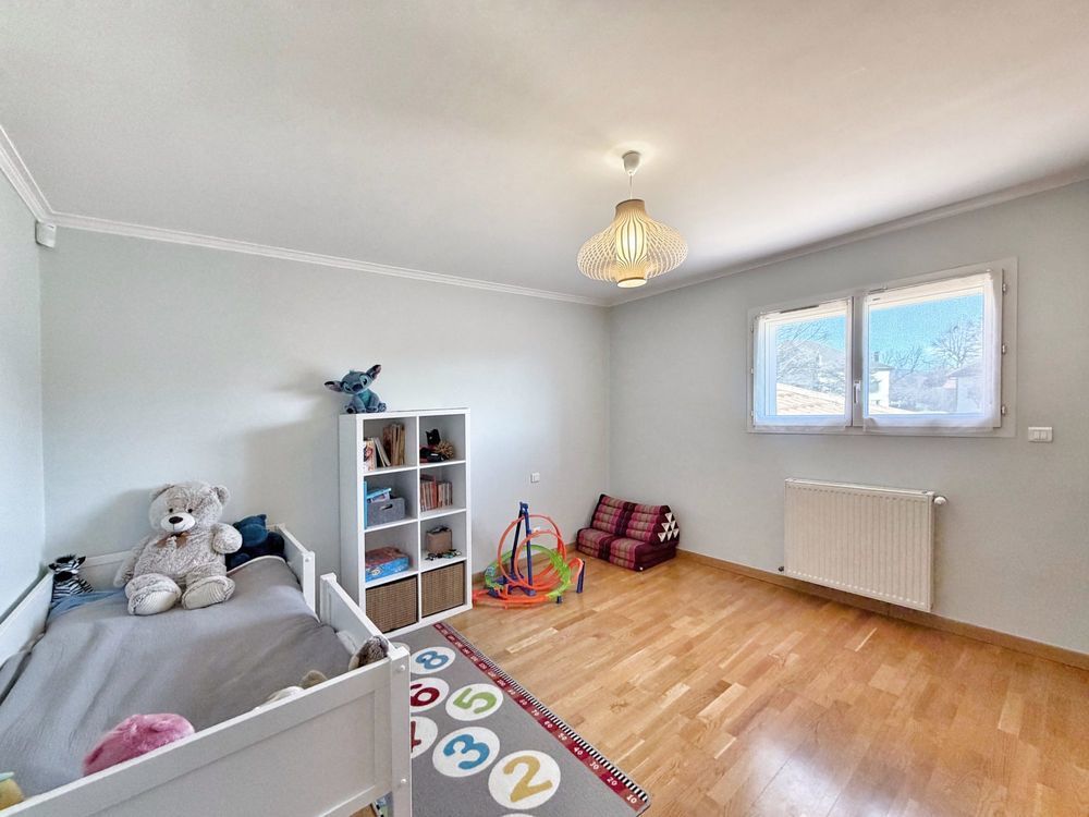 � vendre  Maison Ornex (01210)