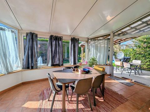   MAISON 5 PIECES AU CALME IDEALEMENT SITUEE Maison - 5 pi�ce(s) - 96 m�