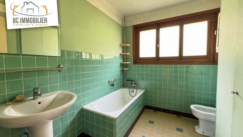 � vendre  Maison Divonne-les-Bains (01220)