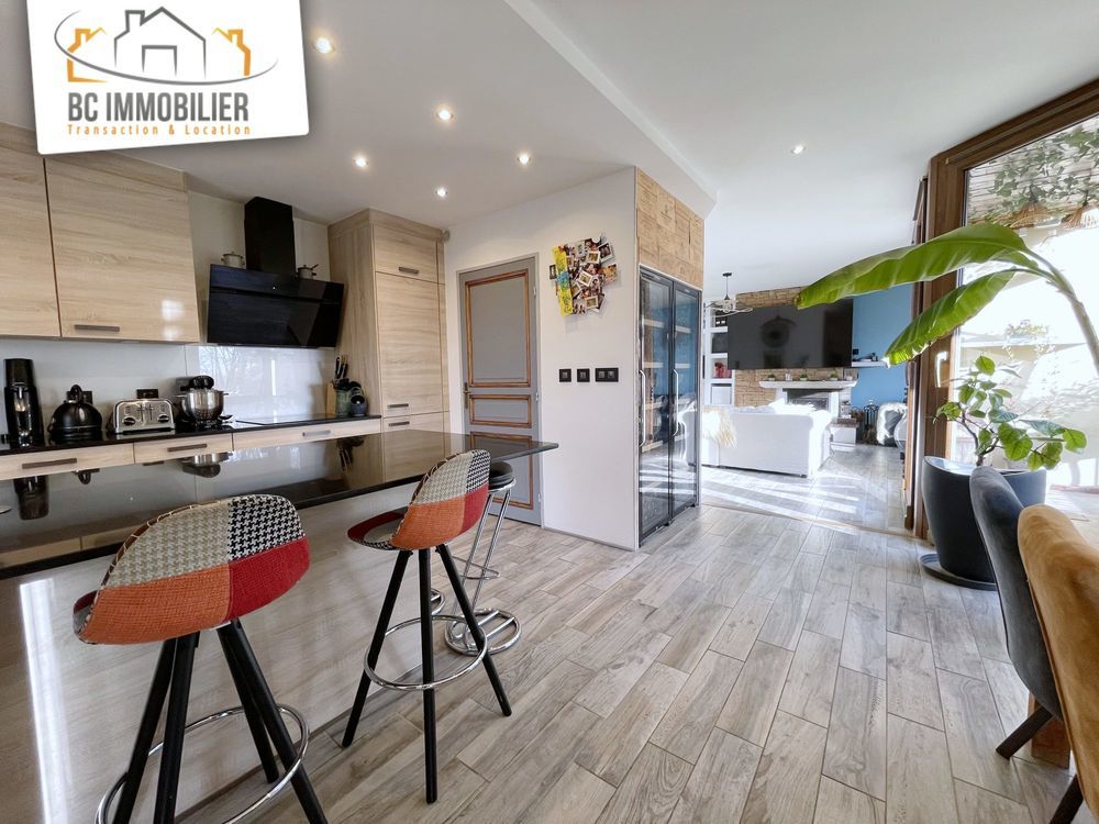 � vendre  Appartement Pr�vessin-Mo�ns (01280)