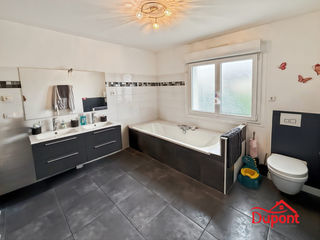  Maison � vendre 8 pi�ces 157 m�