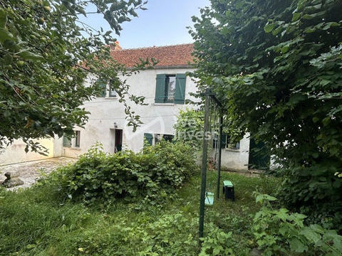   BRIARDE PROCHE DE CRECY LA CHAPELLE Maison - 6 pi�ce(s) - 116 m�