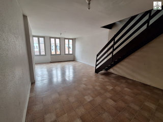  Appartement � louer 4 pi�ces 94 m�