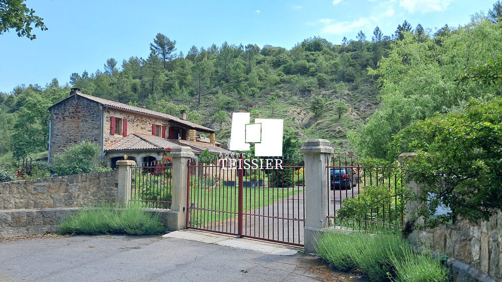 � vendre  Maison Banne (07460)