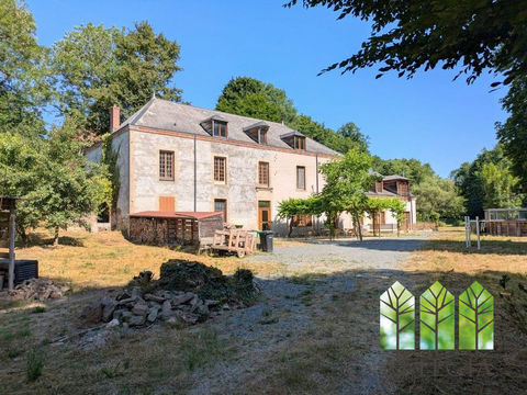   Ancien moulin en pierre � 8 chambres � 400 m� habitables ? Maison - 11 pi�ce(s) - 395 m�
