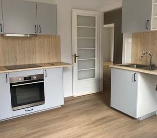  Appartement � louer 3 pi�ces 77 m�