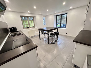  Maison � vendre 4 pi�ces 170 m�