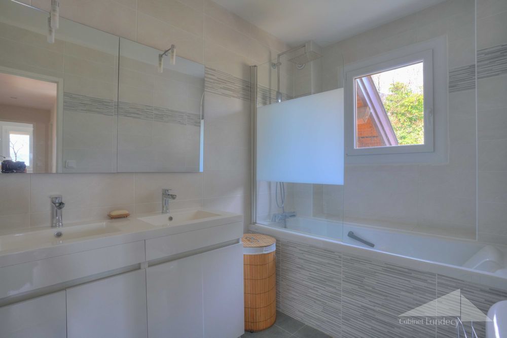 � vendre  Maison Thoiry (01710)