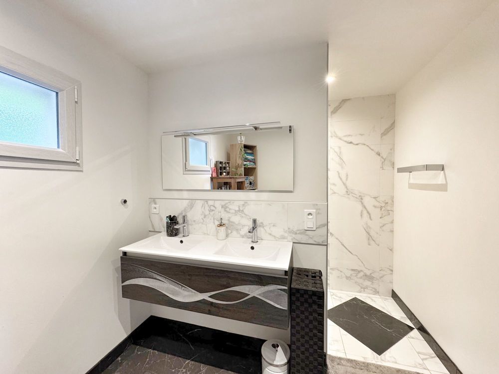 � vendre  Maison Gex (01170)